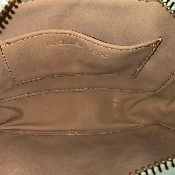 NWT Michael Kors White Leather Belt Bag with Gold Accents - Picture 7 of 8